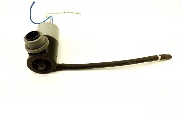 Toyota Auris 150 Windscreen/windshield washer pump 070322A 303705