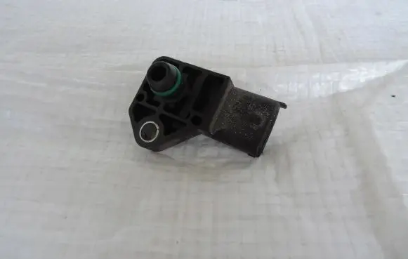 Opel Agila B Air pressure sensor 0261230197