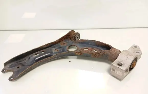 Skoda Octavia Mk2 (1Z) Front lower control arm/wishbone 1K0407152BC 29HB214X 10809182