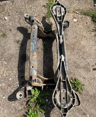 Volvo S60 Rear subframe 