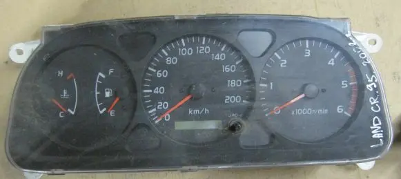 Toyota Land Cruiser (HDJ90) Speedometer (instrument cluster) 838006C030