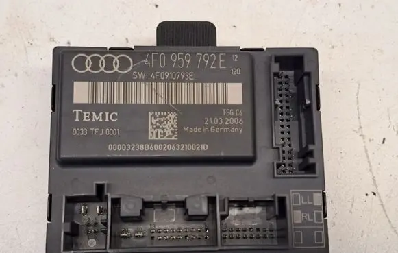 Audi A6 S6 C6 4F Comfort/convenience module 4F0959792E
