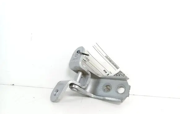 Toyota Auris E180 Front door upper hinge 68720-02060