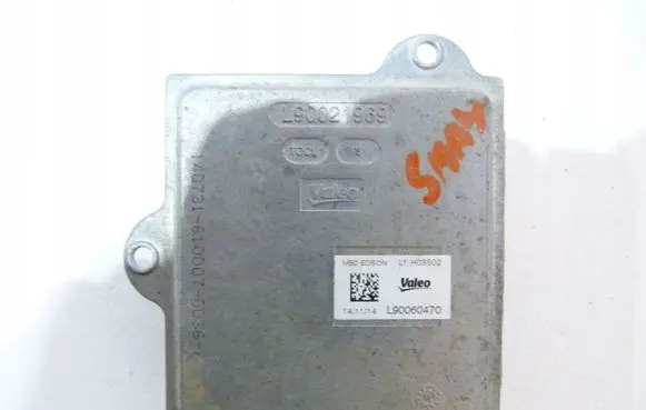 BMW X1 E84 LED ballast control module L90060470