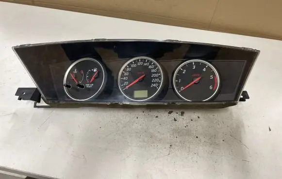 Nissan Primera Speedometer (instrument cluster) AV619 2480098