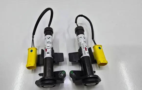 BMW 7 G11 G12 Bonnet Pedestrian Airbag Actuator 7347406