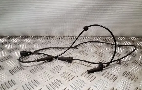 Nissan Juke I F15 ABS brake wheel speed sensor 479101KA0A