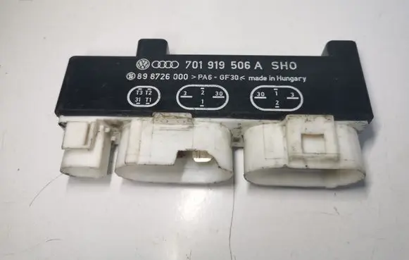 Volkswagen Sharan Glow plug pre-heat relay 701919506A 898726000