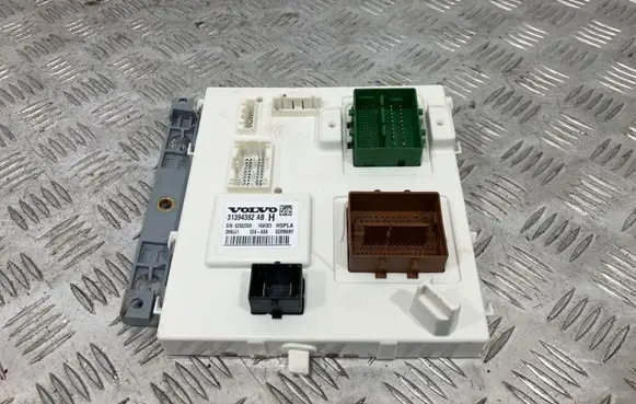 Volvo S90, V90 Comfort/convenience module 31394392 62582569 16W383