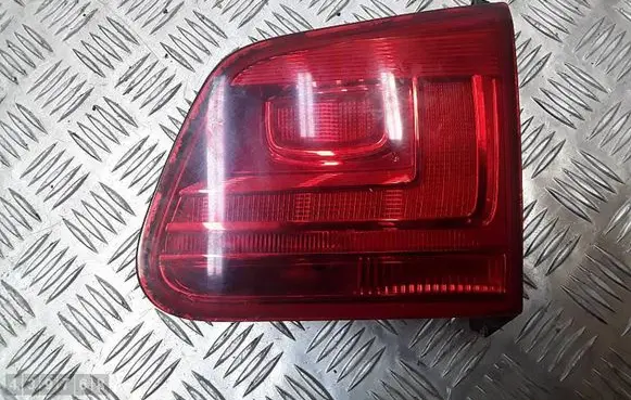 Volkswagen Tiguan Tailgate rear/tail lights A046341