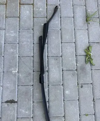 Mercedes-Benz GLK (X204) Front wiper blade arm A2048201644 2048201644
