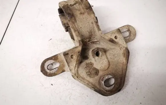 Chrysler Grand Voyager IV Engine mount bracket