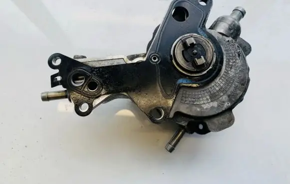 Skoda Fabia Mk1 (6Y) Fuel injection high pressure pump 18drm20004