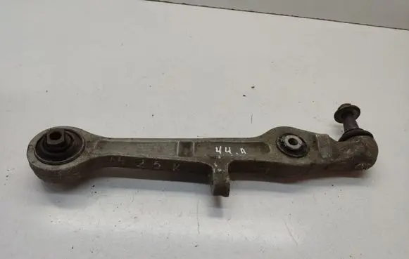 Front lower control arm/wishbone