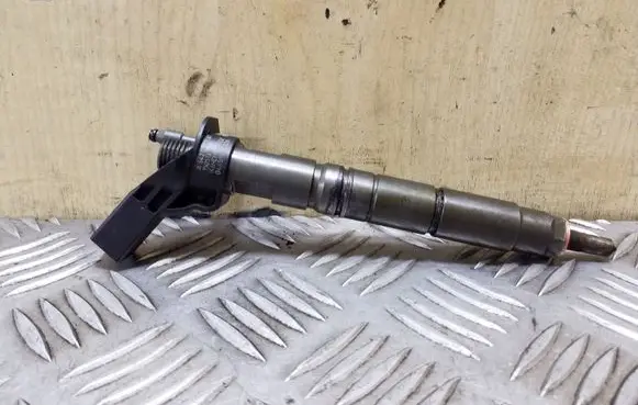 Mercedes-Benz CLS C219 Fuel injector A6420701187 0445116026