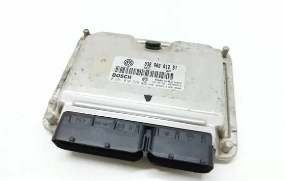 Seat Cordoba (6L) Engine control unit/module 038906012BT 28SA4212 0281010229