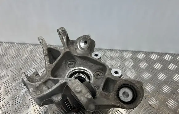 BMW i4 Rear wheel hub 6893273