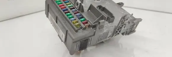 Renault Espace - Grand espace IV Fuse module 8200447438 8200004201 518837109