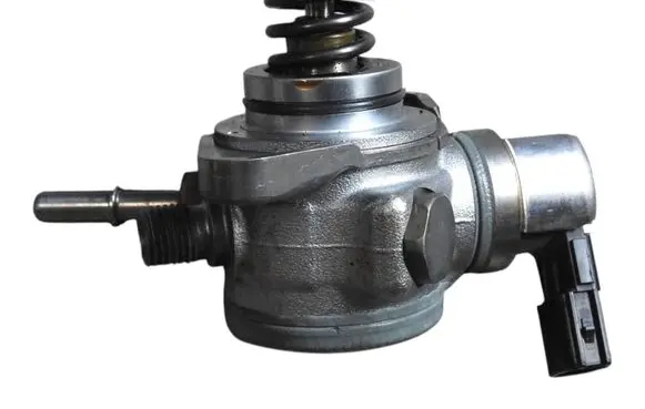 Infiniti Q50 Fuel injection high pressure pump 166305CA0B 2961000171