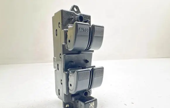 Mazda 6 Electric window control switch 7922Y3N