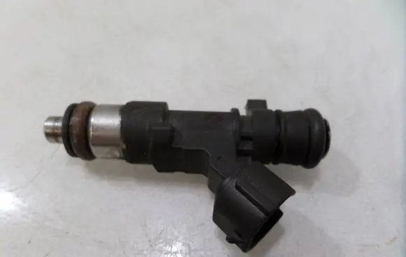 Peugeot 607 Fuel injector 0280158041