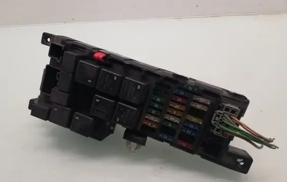 Volvo V70 Fuse module