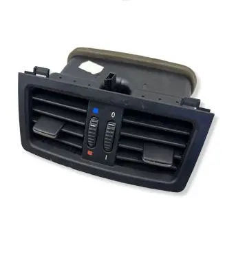 BMW 5 E60 E61 Rear air vent grill 6932023 14121810 6932024