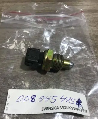 Volkswagen I LT Reversing light switch sensor 008945415