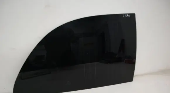 Chrysler Grand Voyager IV Rear side window