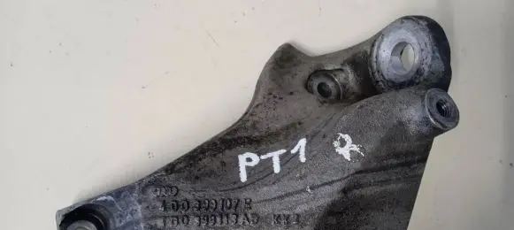 Audi A8 S8 D2 4D Engine mounting bracket 4D0399107E