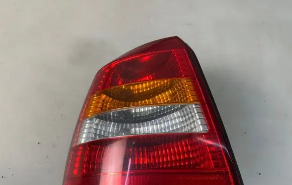 Opel Astra G Rear/tail lights 90521542