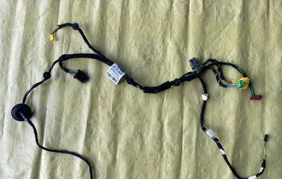 Mercedes-Benz C W204 Front door wiring loom A2044400605