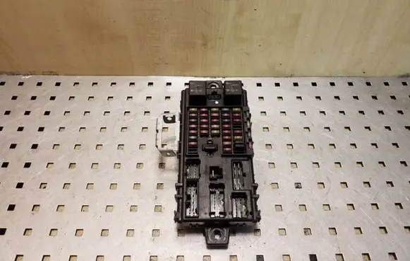 Hyundai Santa Fe Fuse module