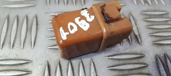 Nissan Primera Other relay 61018H 25230