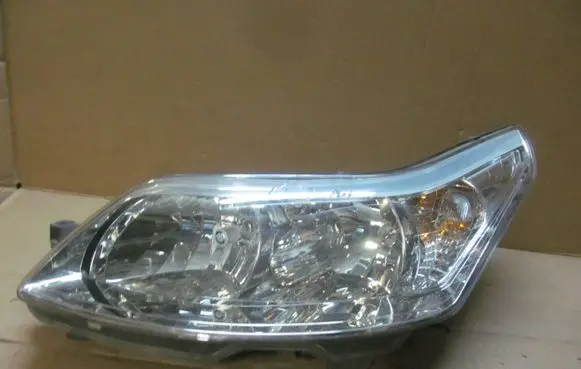 Citroen C4 I Headlight/headlamp 9684381980 89902318 89902310