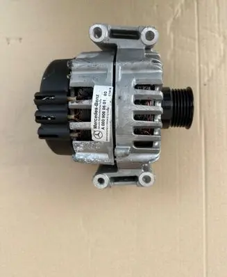 Mercedes-Benz C W204 Generator/alternator A0009060601 414000011