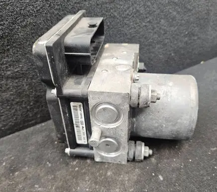 Audi A4 S4 B7 8E 8H ABS Pump 8E0910517J 8E0614517BH