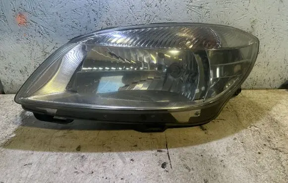 Skoda Fabia Mk2 (5J) Headlight/headlamp 17308801