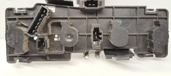 Tail light part