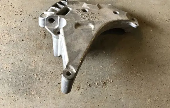 Audi A4 S4 B8 8K Engine mounting bracket 03L199207