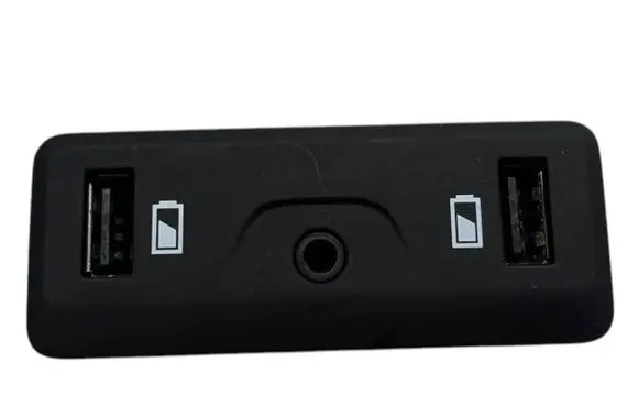 Renault Talisman AUX in-socket connector 280237588R DQ17142265
