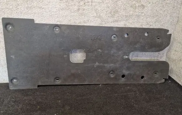 Land Rover Range Rover Evoque L551 Center/middle under tray cover K8D214385A
