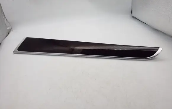 Audi A6 S6 C6 4F Front door trim bar 4F0867420A