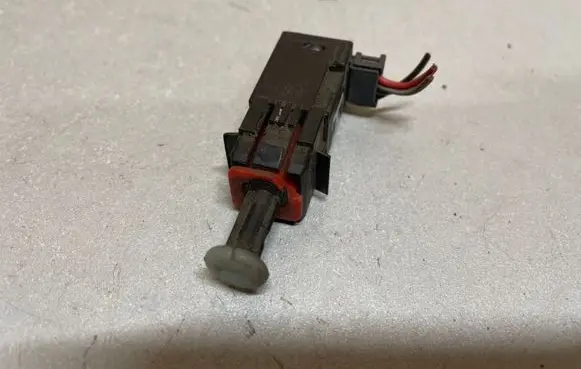 Opel Zafira B Brake pedal sensor switch 55701395 13299721