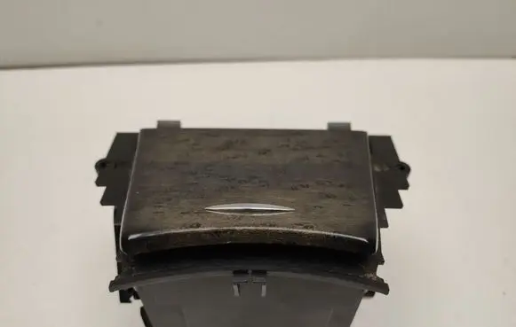 Mercedes-Benz E W211 Other interior part A2116800350