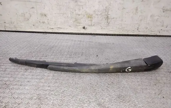 Mitsubishi Grandis Rear wiper blade arm 39852