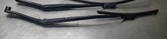 Hyundai i40 Front wiper blade arm VFLDR VFLPA