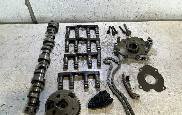 Dodge Challenger Camshaft 