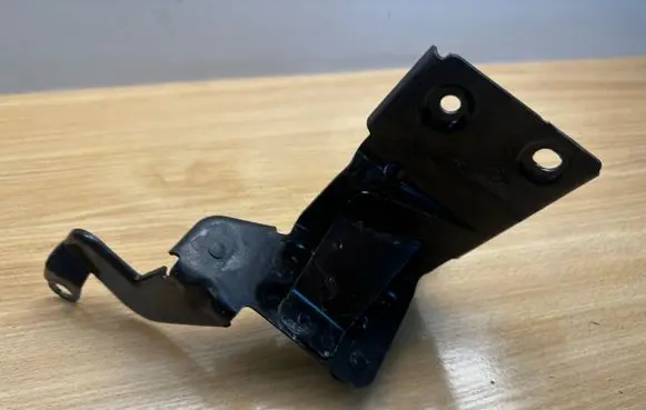 Volkswagen Golf Sportsvan ABS pump bracket 5Q1614235