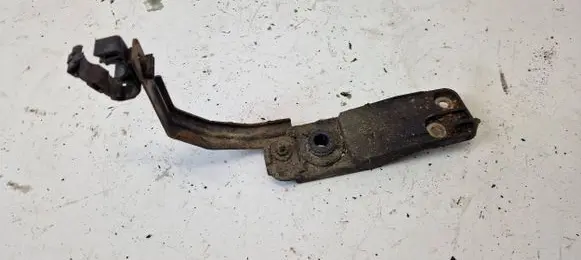 Saab 9-5 Radiator support slam panel bracket 13245893